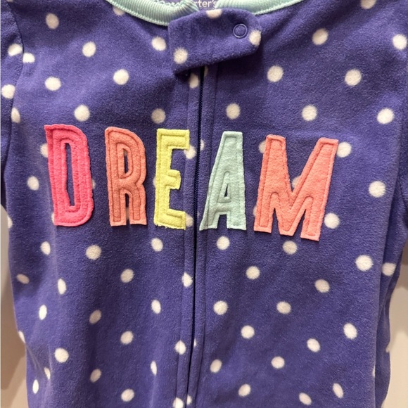 NWOT Carter’s 12M Purple & White Polka Dot Long Sleeve Girls Footie Pajamas - Picture 2 of 3